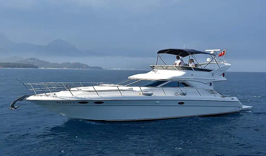 TU NAVY 1-YACHT